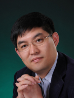 王东 照片