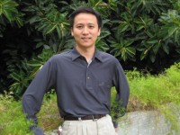 邓旭 照片