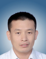 黄桂坚 照片