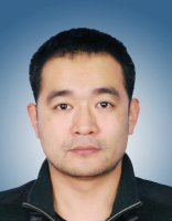 李天利 照片