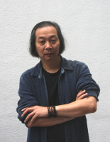 覃力 照片
