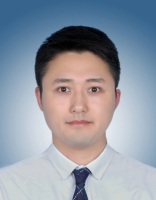 徐腾 照片