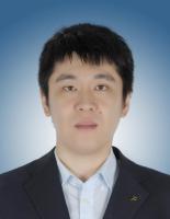 尹健 照片