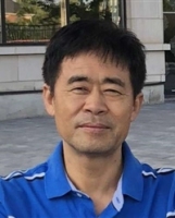 杨平常 照片