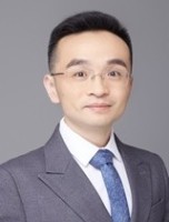 熊瑞 照片