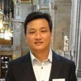 张正彪 照片
