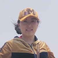 许艳 照片