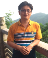周兴 照片