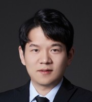 喻志刚 照片