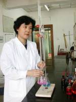郑帼 照片
