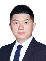 岳裕丰 照片