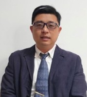 黄俊 照片