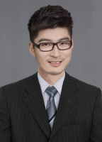 王潜龙 照片