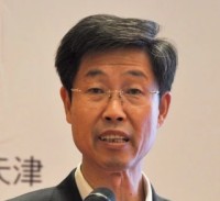 由世俊 照片