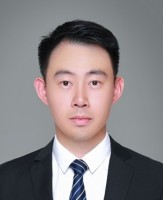 程功 照片