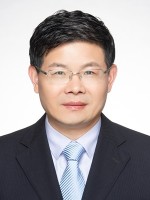陈大文 照片