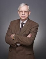 Dimitri E.Beskos 照片