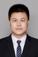 丁利 照片