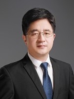 管仲国 照片