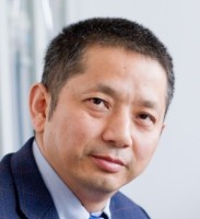 高勇 照片