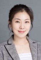 何雅億 照片