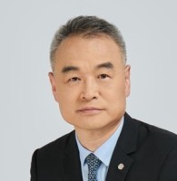 蒋惠岭 照片