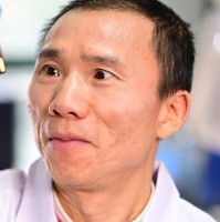 李新贵 照片
