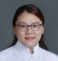 刘珉 照片
