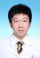 刘银 照片