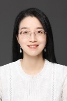 吕琦 照片