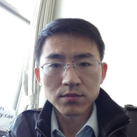 翟岩龙 照片