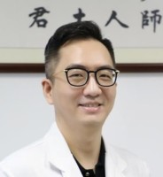 李国东 照片