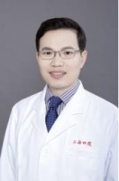 李成 照片