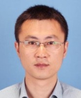 陆亮 照片