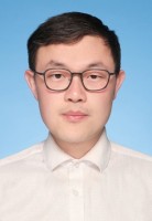 彭伟 照片