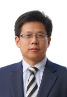 徐美东 照片