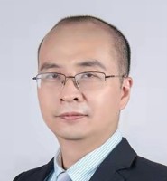 薛任皓 照片