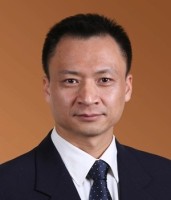 周炜 照片