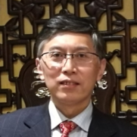 张弛 照片