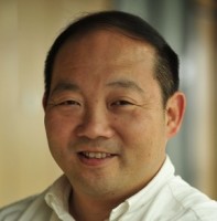 张轮 照片
