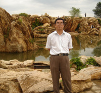 李孝忠 照片
