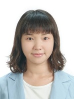 李征征 照片