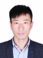 平学成 照片