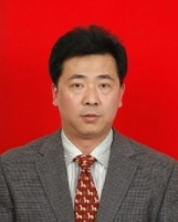 杨宗政 照片