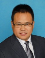 黄美东 照片