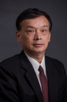 高钺 照片