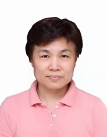 李梅 照片