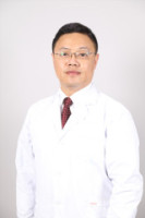 李江 照片