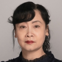 何静 照片