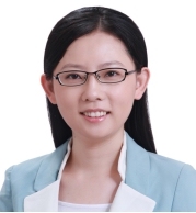 洪喻 照片